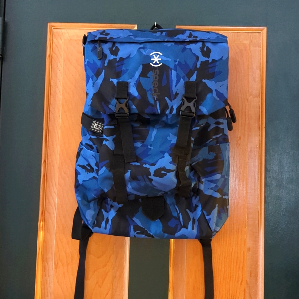 Speck Painted Camo laptop backpack NWT